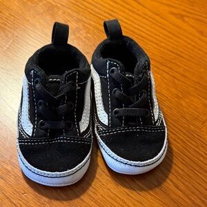 Stylish Black and White Vans Crib shoes Size 3